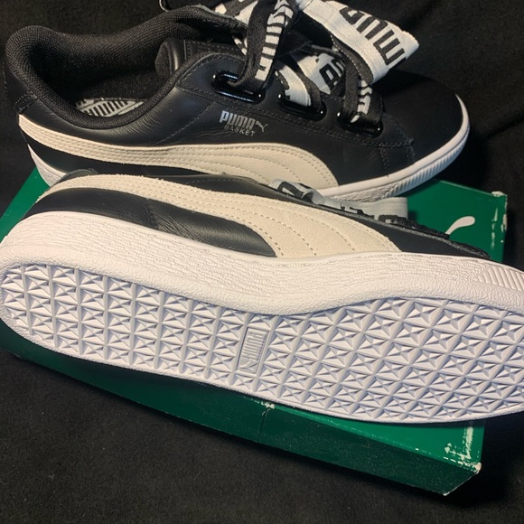 Black & White Basket Heart Pumas - Picture 4 of 5